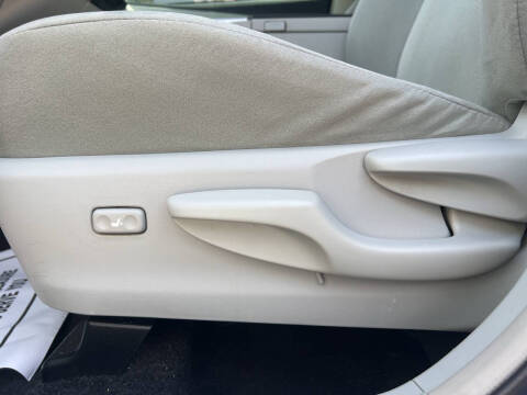 2012 Toyota Prius v Three