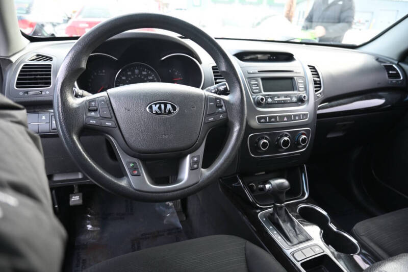 2014 Kia Sorento LX