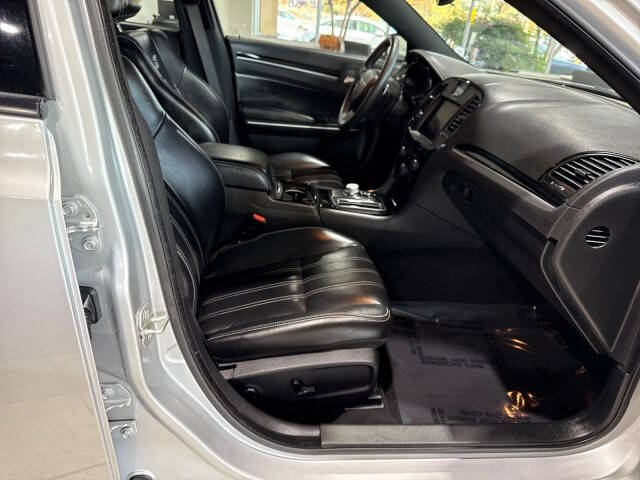 2023 Chrysler 300 S V6