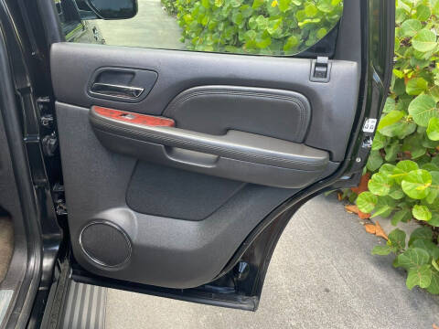 2011 Cadillac Escalade Premium