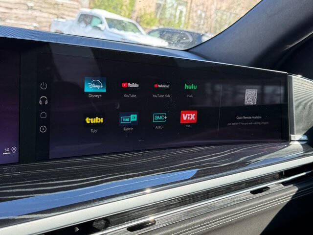 2025 Cadillac Escalade ESV Sport