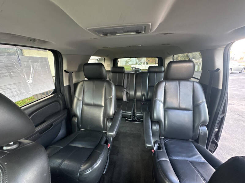 2011 GMC Yukon XL SLT