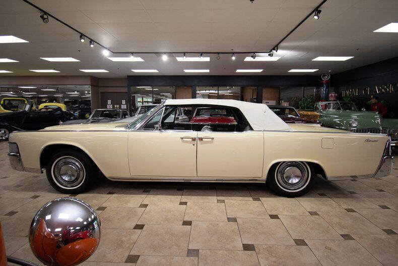 1965 Lincoln Continental