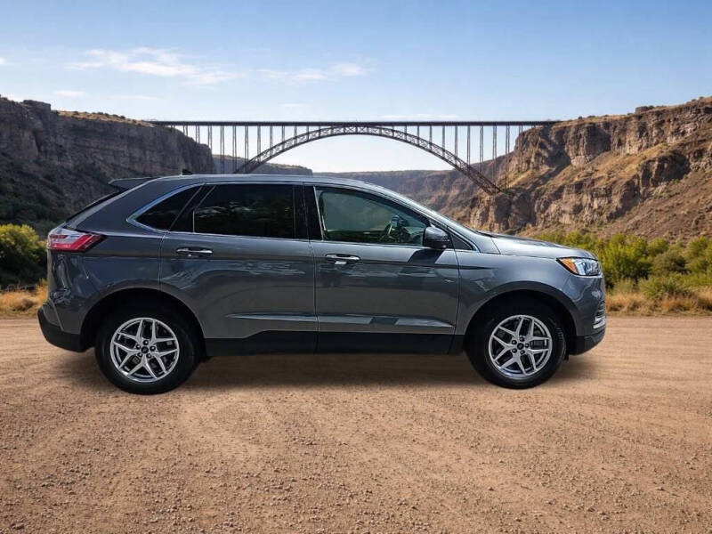 2024 Ford Edge