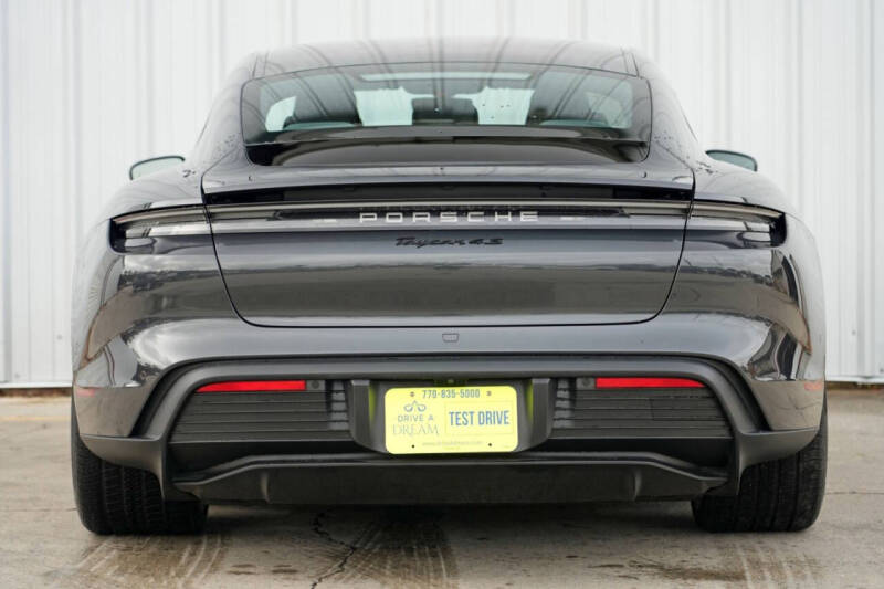 2025 Porsche Taycan 4S