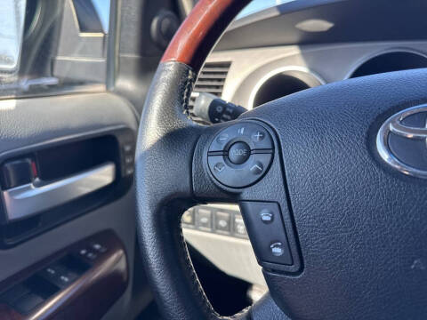 2013 Toyota Sequoia Platinum