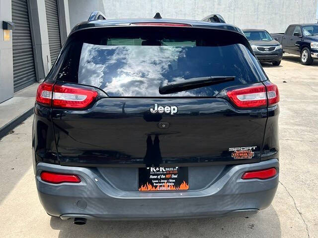 2016 Jeep Cherokee Sport