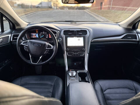 2017 Ford Fusion Hybrid SE