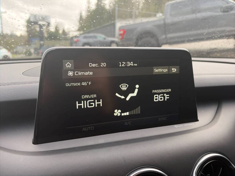 2019 Kia Stinger GT1