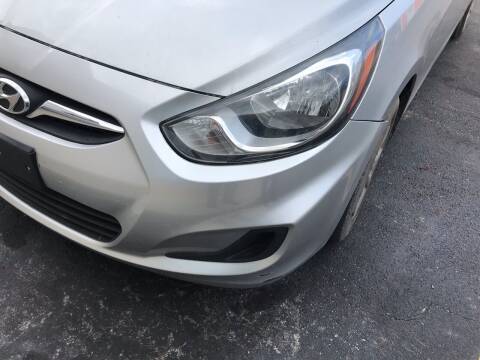 2013 Hyundai Accent for sale at Tiger Auto Sales in Columbus OH