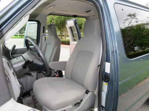 2014 Ford E-Series E-150 XLT