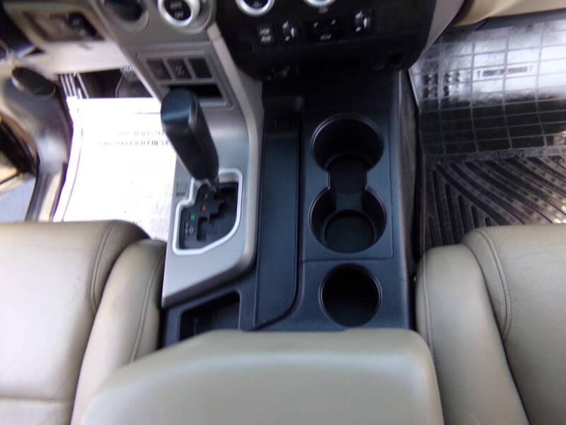 2015 Toyota Sequoia SR5
