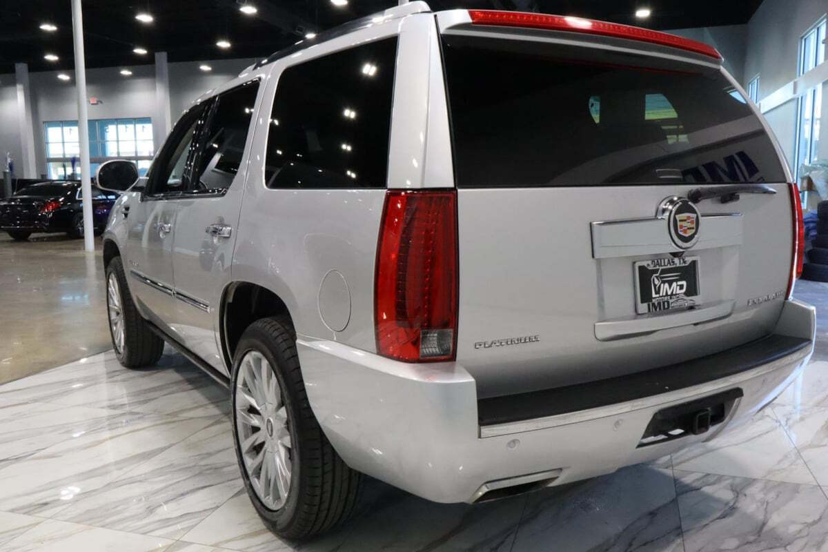 2014 Cadillac Escalade for sale at IMD MOTORS, INC in Dallas, TX