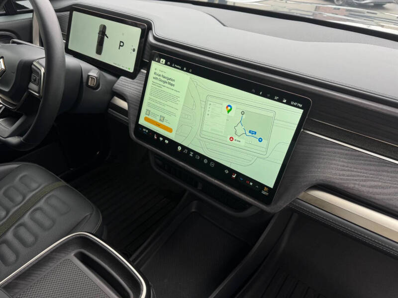 2024 Rivian R1T Adventure