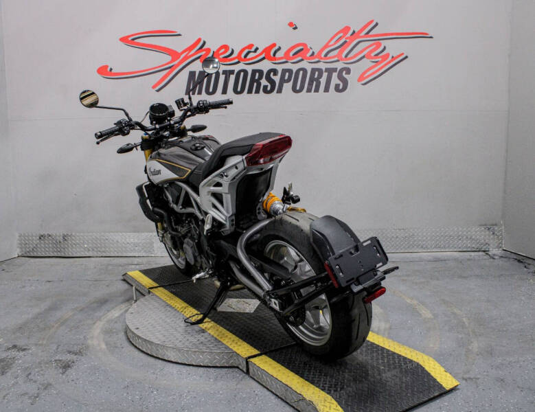 2023 Indian FTR R Carbon