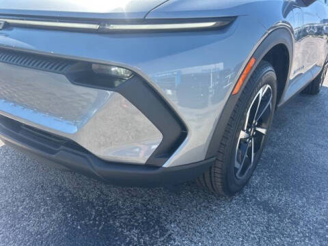 2026 Chevrolet Equinox EV LT 2