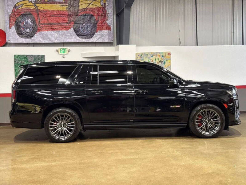 2023 Cadillac Escalade-V ESV