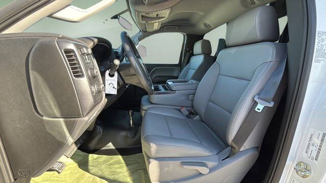 2025 Chevrolet Silverado 6500HD