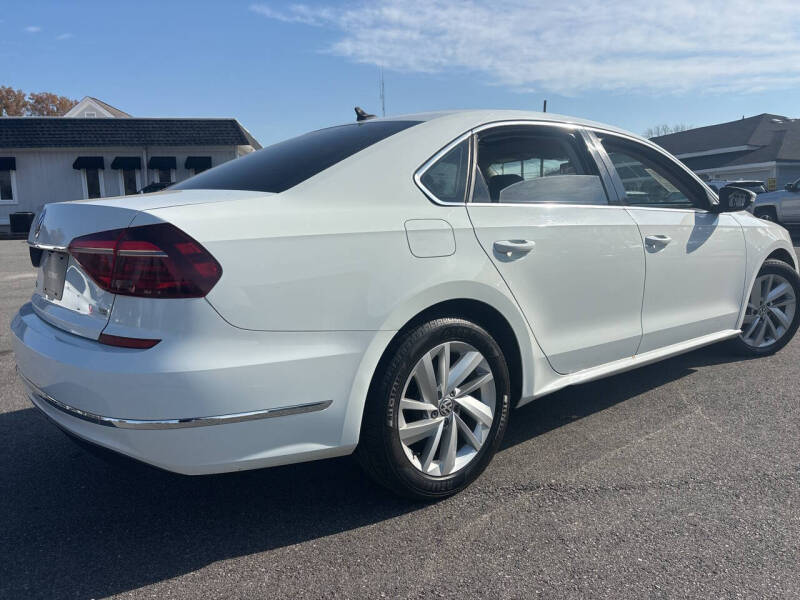 2018 Volkswagen Passat 2.0T SE