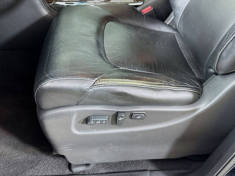 2015 Infiniti QX80