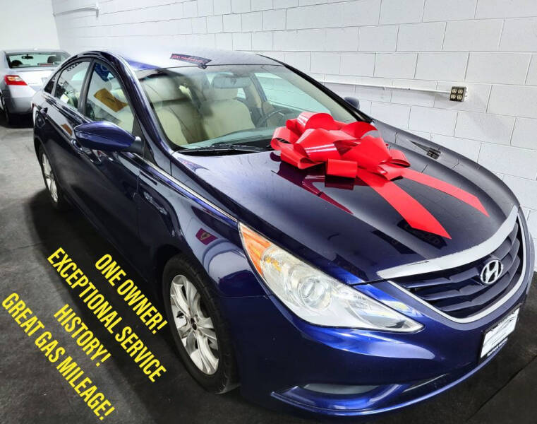 2011 Hyundai Sonata for sale at Boutique Motors Inc in Lake In The Hills IL