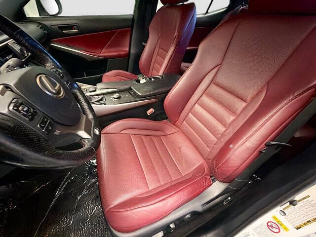 2017 Lexus IS 200t