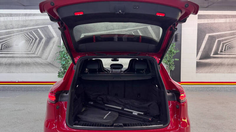 2021 Porsche Cayenne GTS