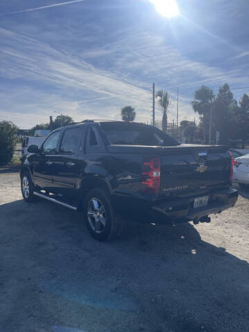 2013 Chevrolet Avalanche LT Black Diamond