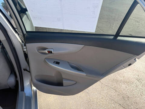 2013 Toyota Corolla LE