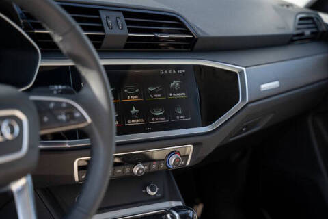 2025 Audi Q3 quattro S line Premium 45 TFSI