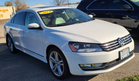 2014 Volkswagen Passat for sale at Swan Auto in Roscoe IL