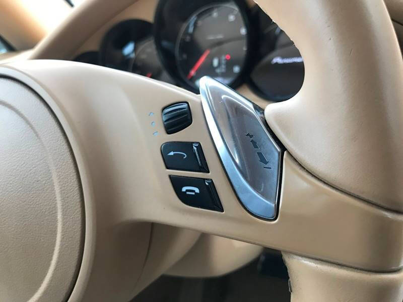 2011 Porsche Panamera 4