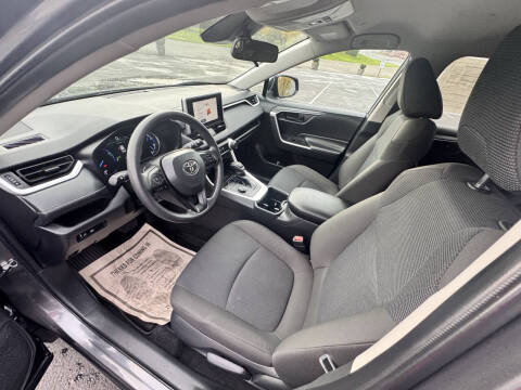 2024 Toyota RAV4 Hybrid LE