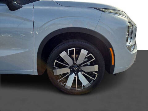 2025 Mitsubishi Outlander SEL