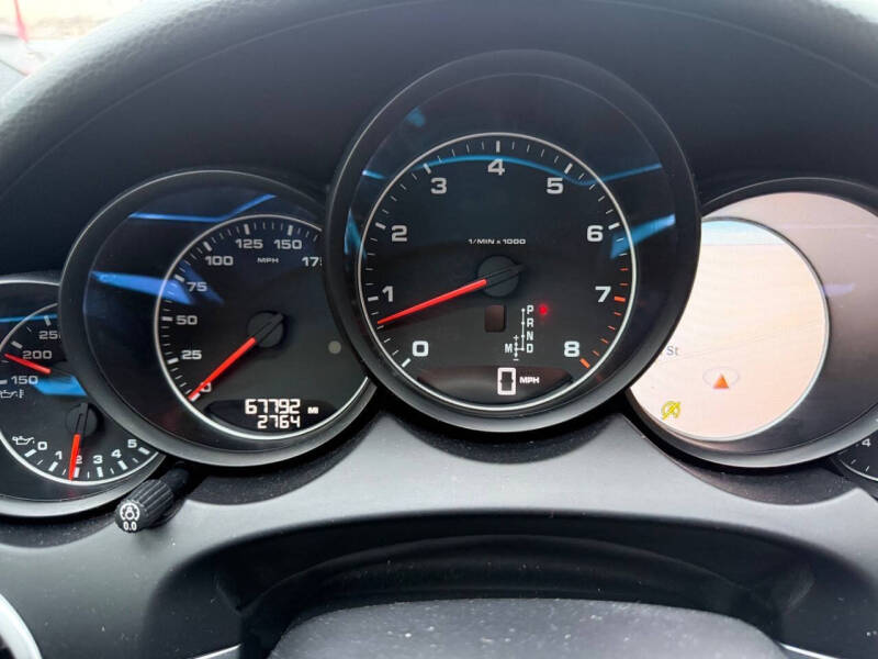 2018 Porsche Cayenne Platinum Edition