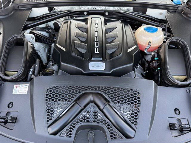 2017 Porsche Macan S