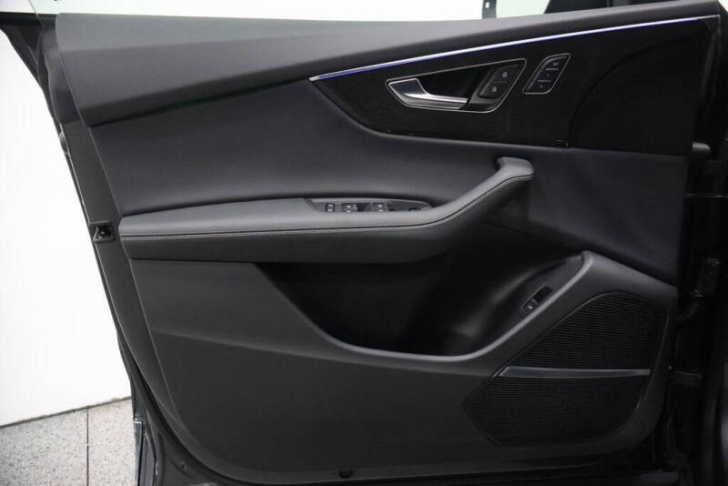 2025 Audi Q8 quattro Prestige 55 TFSI