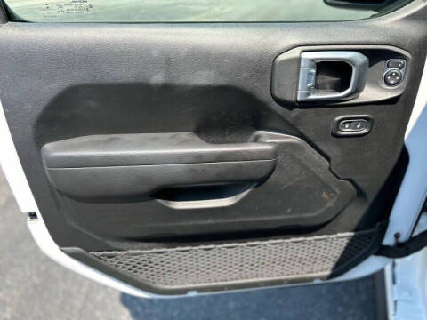 2022 Jeep Gladiator Willys