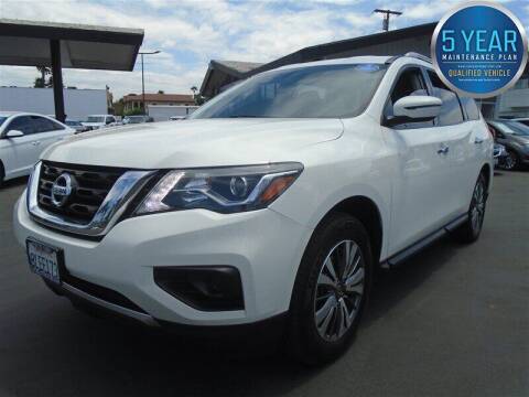 2019 Nissan Pathfinder for sale at Centre City Motors in Escondido CA