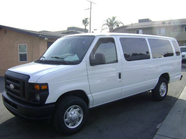 2014 Ford E-Series E-350 SD XL