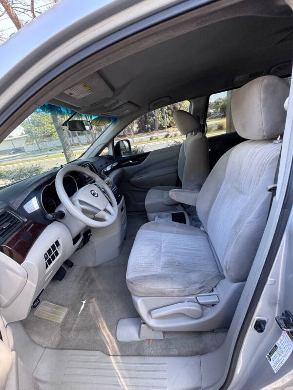 2011 Nissan Quest