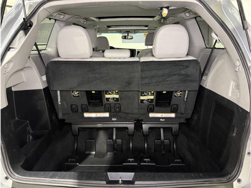 2017 Toyota Sienna