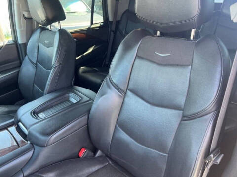 2019 Cadillac Escalade Luxury