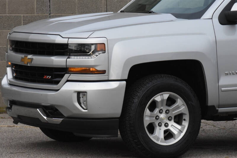 2017 Chevrolet Silverado 1500 LT Z71 photo 8