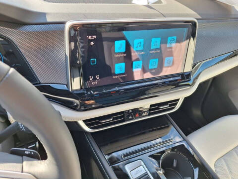 2026 Volkswagen Atlas Cross Sport SEL Premium R-Line 4Motion