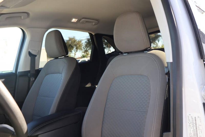 2021 Ford Escape Hybrid SE