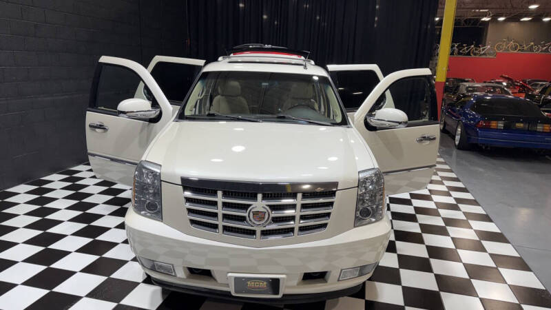 2013 Cadillac Escalade Luxury