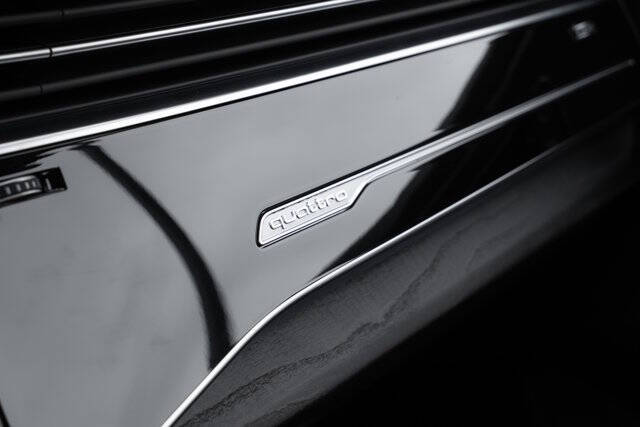 2026 Audi Q7 quattro Premium 55 TFSI