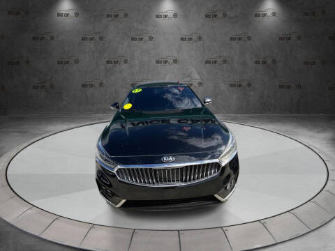 2017 Kia Cadenza Technology