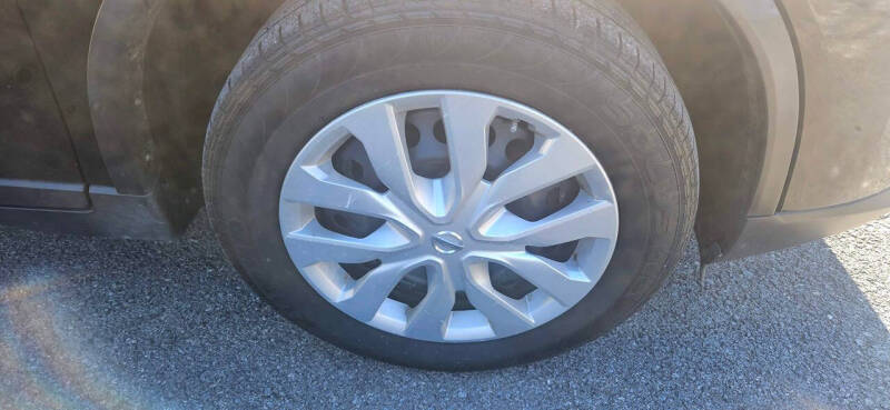 2015 Nissan Rogue S
